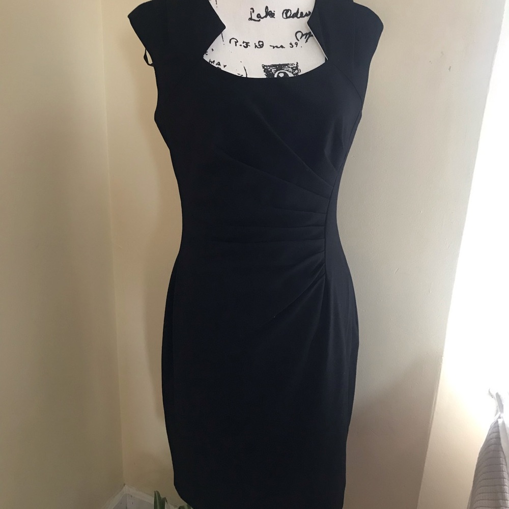 Calvin Klein Black Cap-Sleeve Ruched Midi Sheath Dress